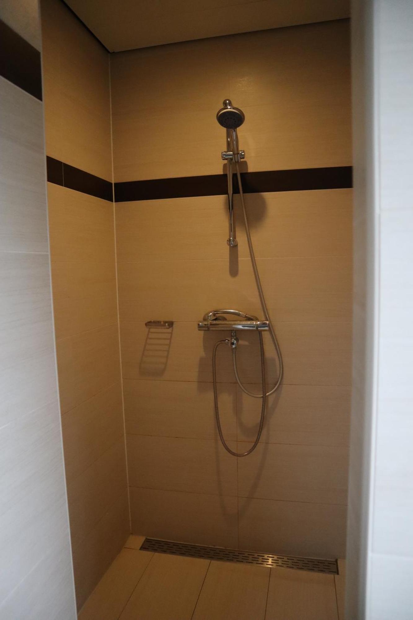 Room Stella Suite Tilburg Bagian luar foto